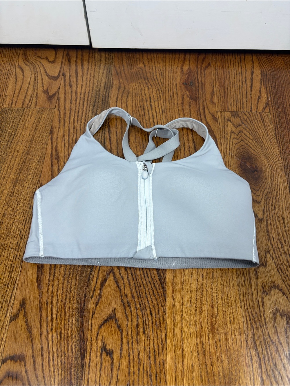 Lululemon Energy Zip-Front Bra Size 6
